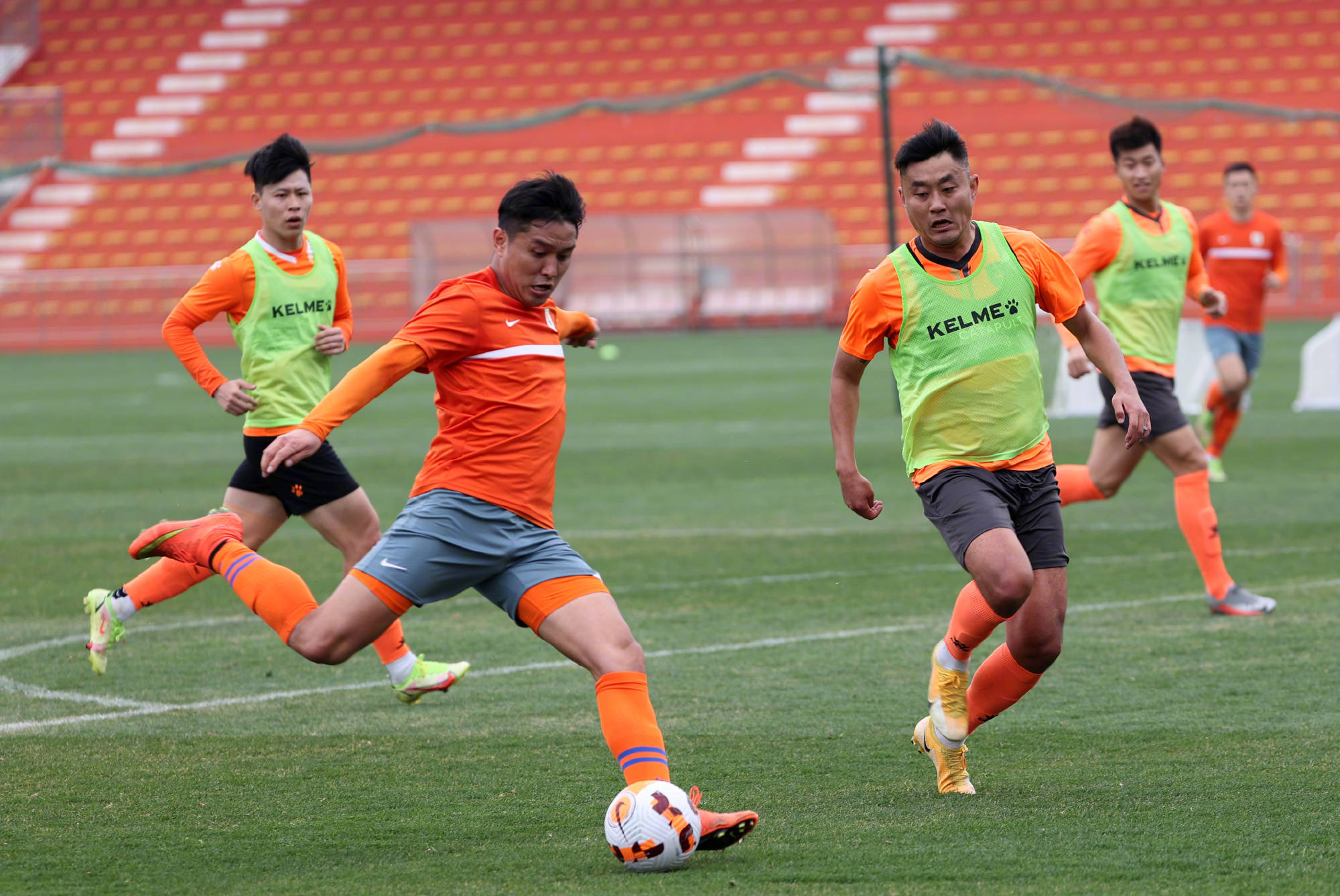 体育投注-关于赛后亚冠传出新动向，亚特兰大外线爆发，管理层表态——目标明确，身体对抗强度拉满的信息